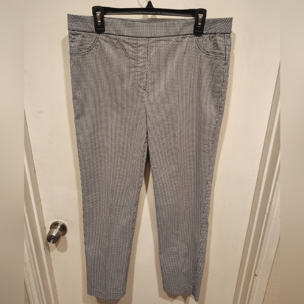 Alfred Dunner Black & White Gingham Check Slim Leg Pull On Pants Sz 12 Casual